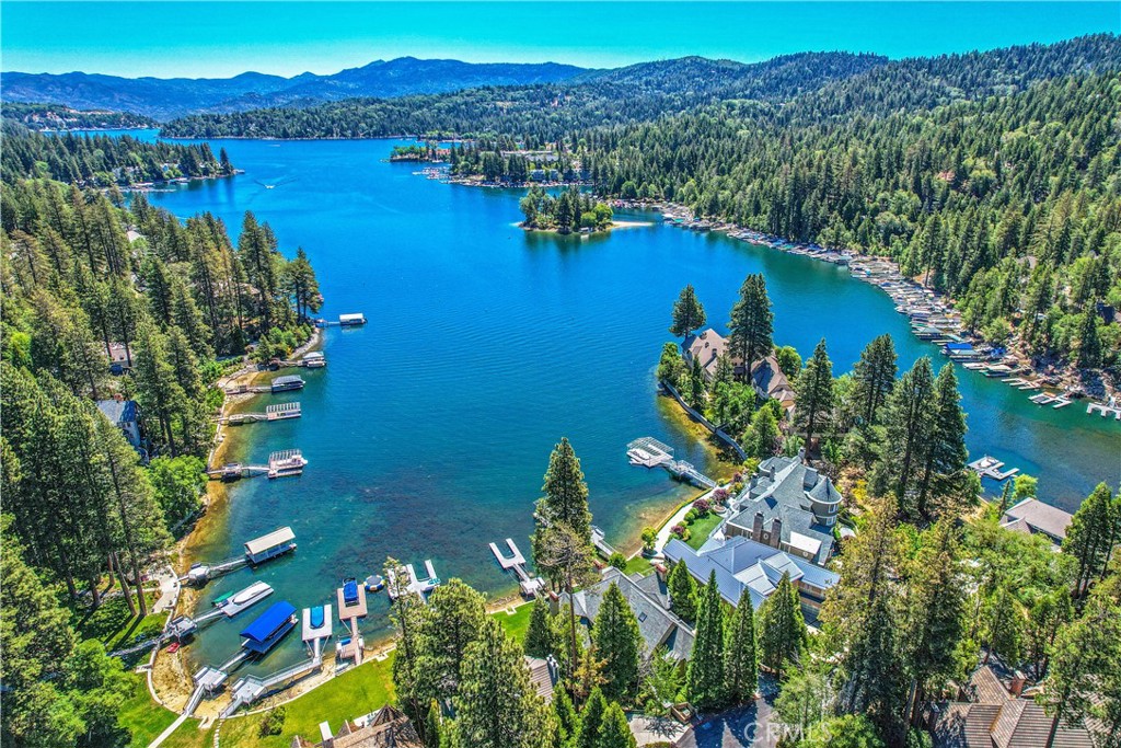 Arrowhead Woods (AWHW) - Residential