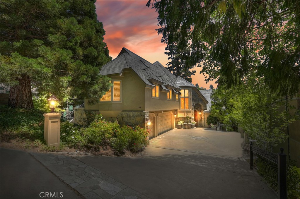 Arrowhead Woods (AWHW) - Residential