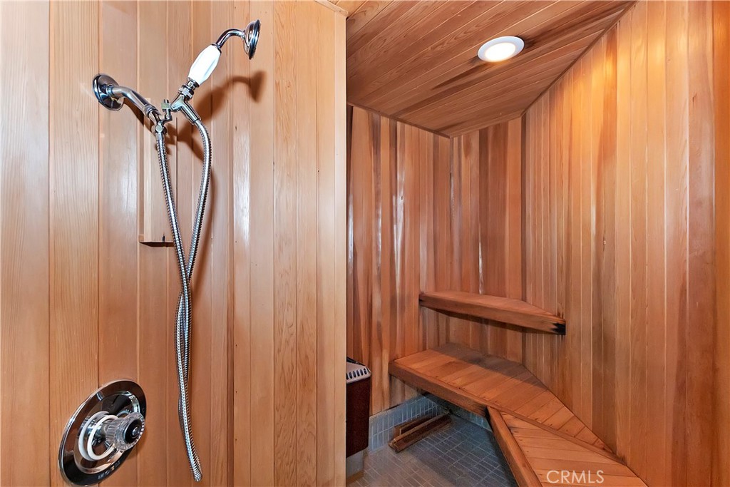 Arrowhead Woods (AWHW) - Residential