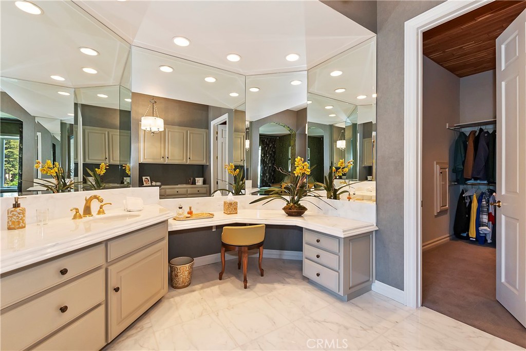 Arrowhead Woods (AWHW) - Residential