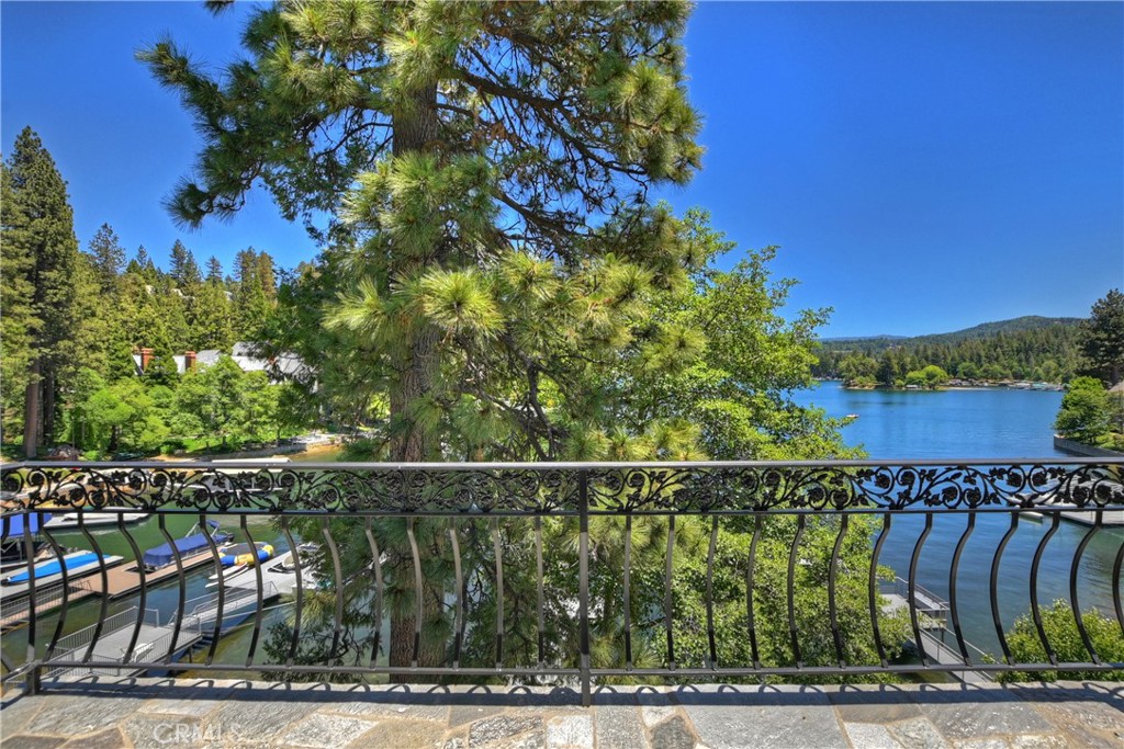 Arrowhead Woods (AWHW) - Residential