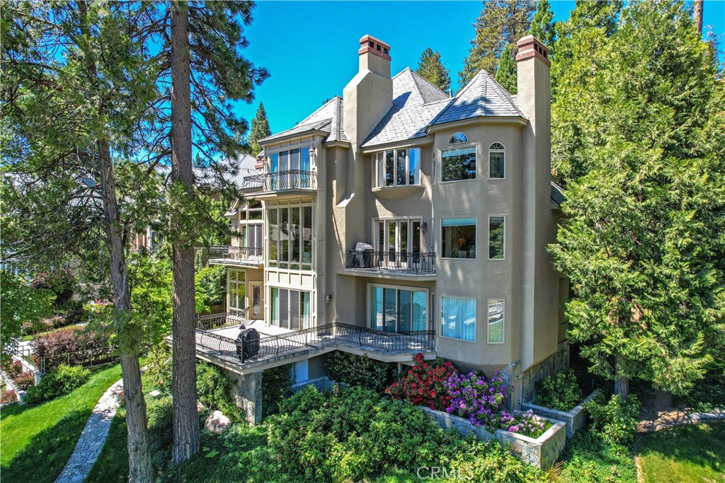 Arrowhead Woods (AWHW) - Residential