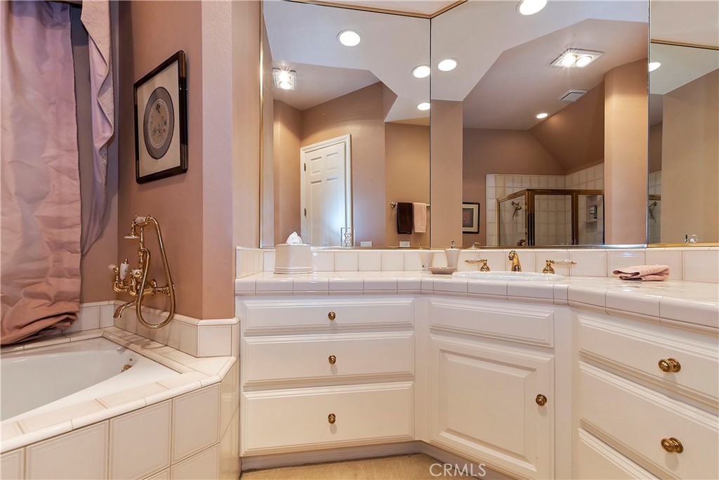 Arrowhead Woods (AWHW) - Residential