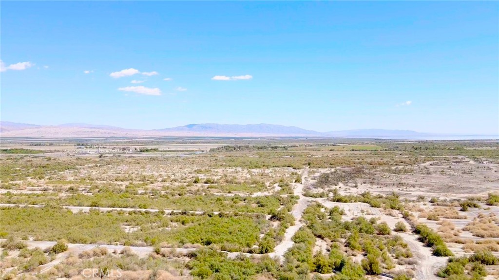 OWNER FINANCE 40 ACRES FARM LAND AT IT'S BEST. MAY ALSO BE ZONED FOR HEAVY INDUSTRIAL. WATER RIGHTS ONE ADDITIONAL 40 ACRES PARCEL CAN BE SOLD TOGETHER WHICH IS LOCATED IN THE FRONT ON PIERCE . BOTH OF THESE PARCELS,
( APN 09 AND 02 )HAVE THE ABSOLUTE BEST SOIL IN THE COACHELLA VALLEY. THE ENTIRE PROPERTY HAS WATER DISTRIBUTION SYSTEM, SUITABLE FOR FARMING, WITH LARGE RESERVOIRS OF WATER ON SITE. THIS PROPERTY LYES WITHIN RIVERSIDE COUNTY, WITH VERY DESIRABLE ZONING. W2 AND C. LOCATED JUST FEW MILES FROM THE THERMAL RACETRACK. ONLY FEW MINUTES FROM THE CITY OF FESTIVALS, PALM SPRINGS AND THE CITY OF INDIO. BUYER TO VERIFY ALL.