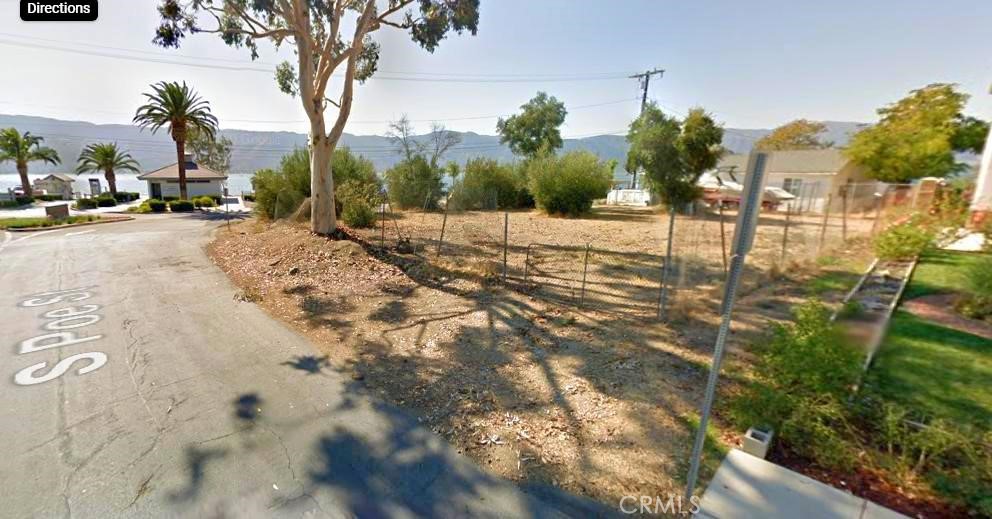 WELCOME TO THIS PRIME LOCATION-CORNER LOT PROPERTY*AWESOME LAKE VIEW*FEW STEPS AWAY FROM THE BEACH AND FROM BOAT LAUNCH RAMP*BUILD YOUR DREAM HOME*GREAT FOR WATER ENTHUSIASTS* WATER SPORTS (KAYAKING-WATER SKIING-PADDLE BOATING AND MORE) ZONED R3.