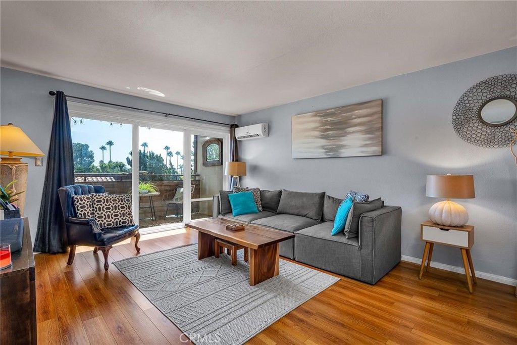 listing image 130724662706032625629