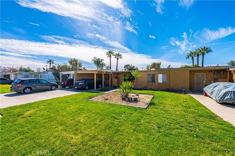 306 E 7th Street San Jacinto CA 92583