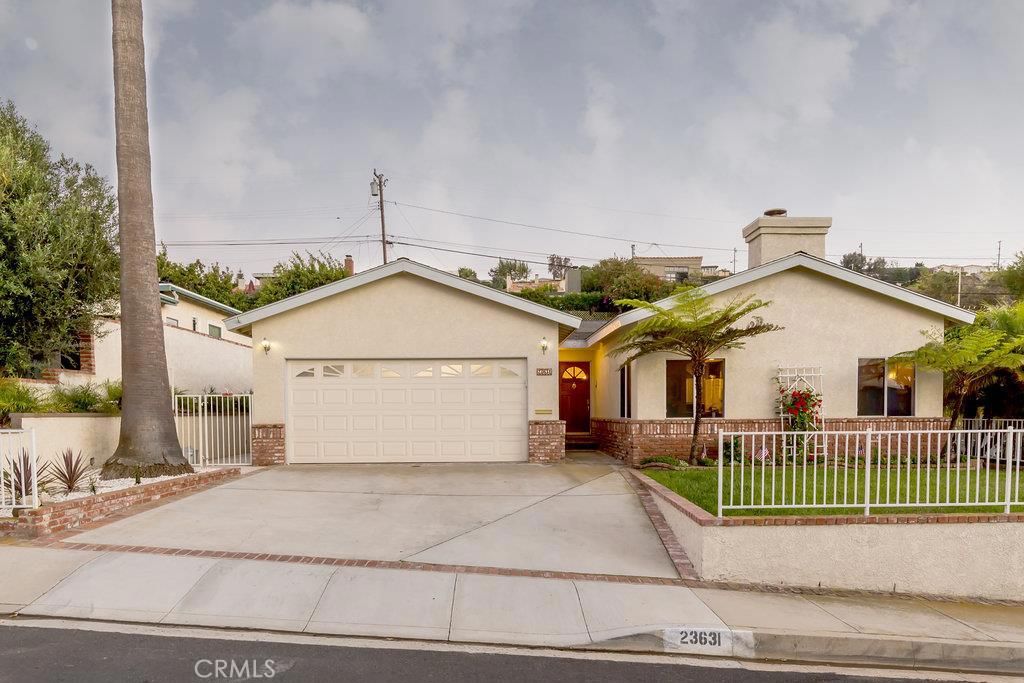 listing image 130725488019921439389