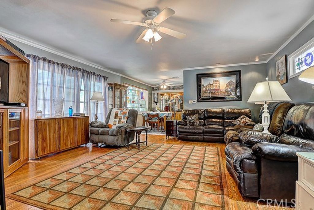 listing image 130724531108187769640