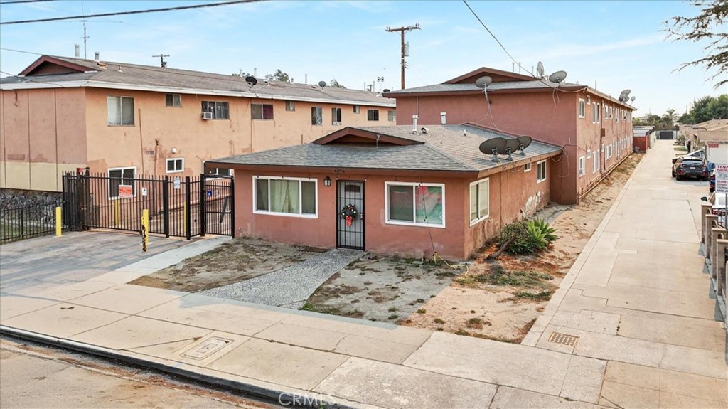 Listing image 4