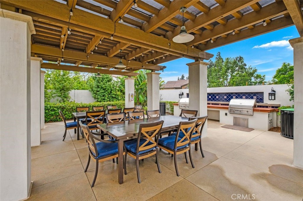 280 208 buena vida drive