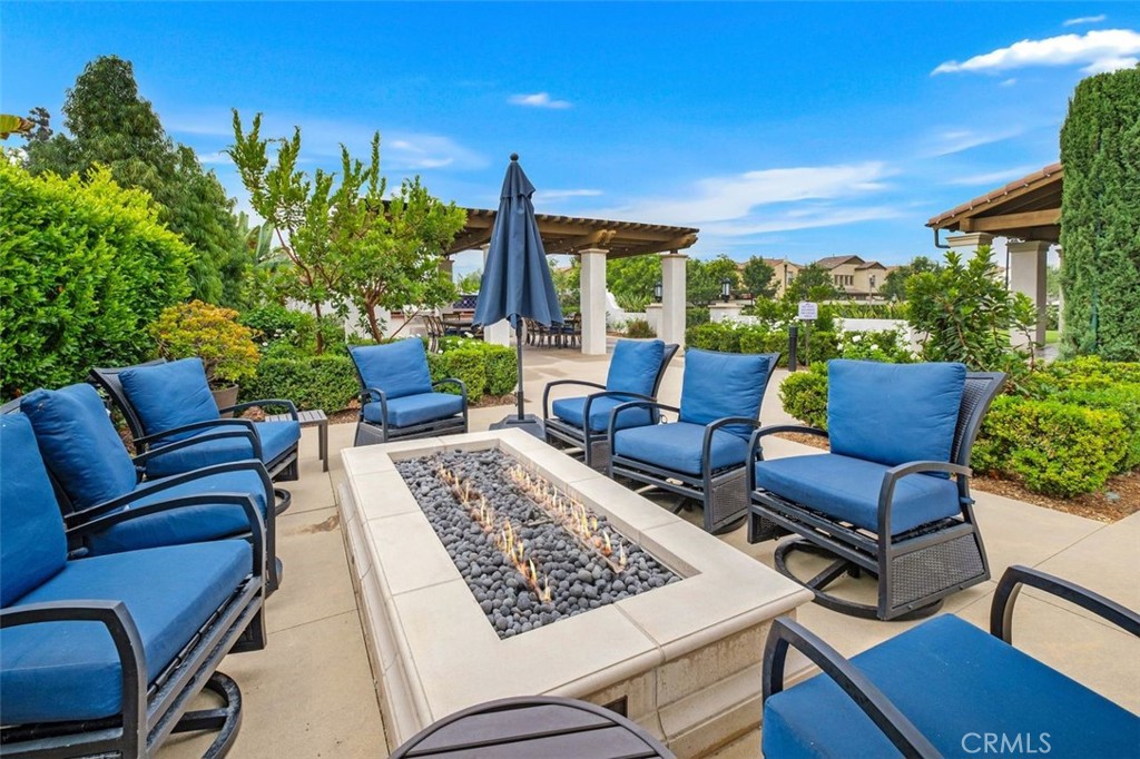 280 208 buena vida drive