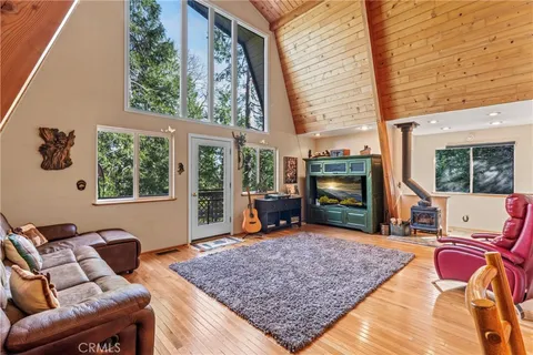 1289 Aleutian Drive, Lake Arrowhead, CA 92352 - #: IG25044735