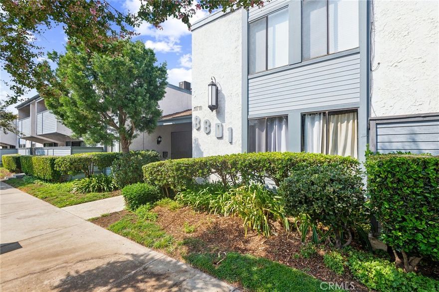Welcome to this charming 1-bedroom, 1-bath condo in Canoga Park! Offering 626 sq ft of cozy living space, this home comes with two assigned parking spots and access to fantastic HOA amenities, including a refreshing pool, spa, and convenient laundry facility. Perfectly situated near shopping, restaurants, entertainment, and major freeways, this condo provides both comfort and convenience. Don’t miss your chance to call it home!