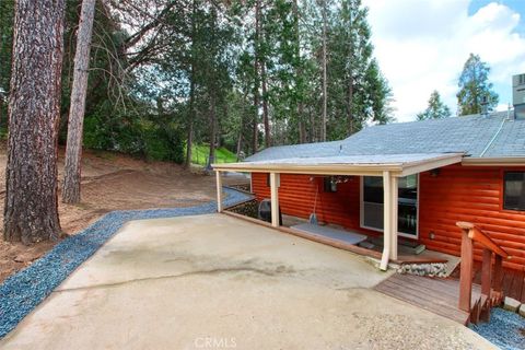 A home in Oakhurst