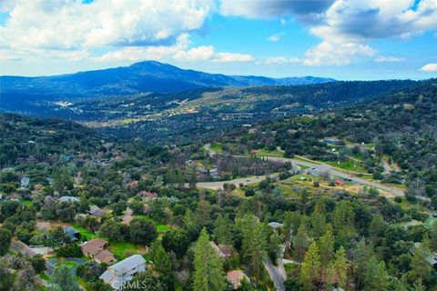 A home in Oakhurst