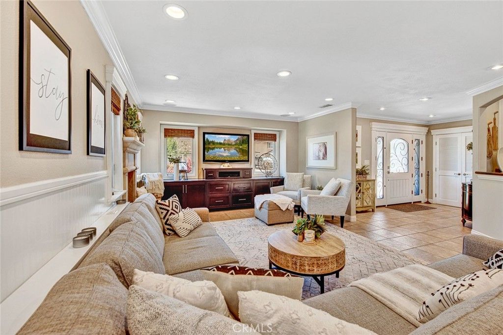 listing image 130724222473075708661