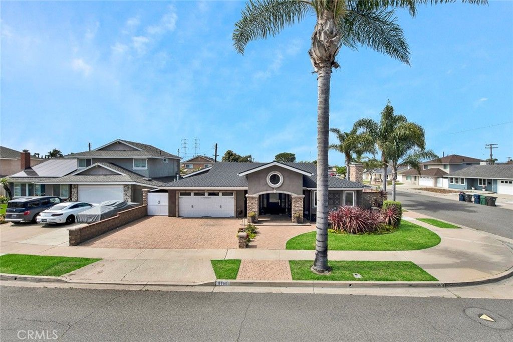 listing image 130728015521378338755