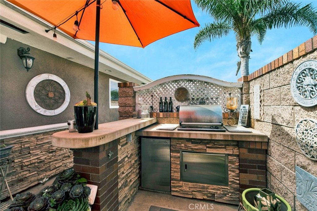 listing image 130727609931717696233