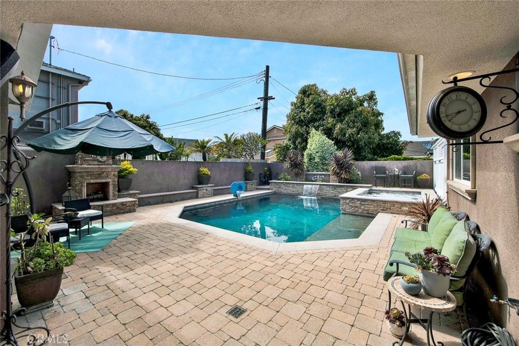 listing image 130725375195109039753
