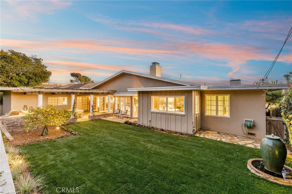 3951 Palos Verdes Drive South