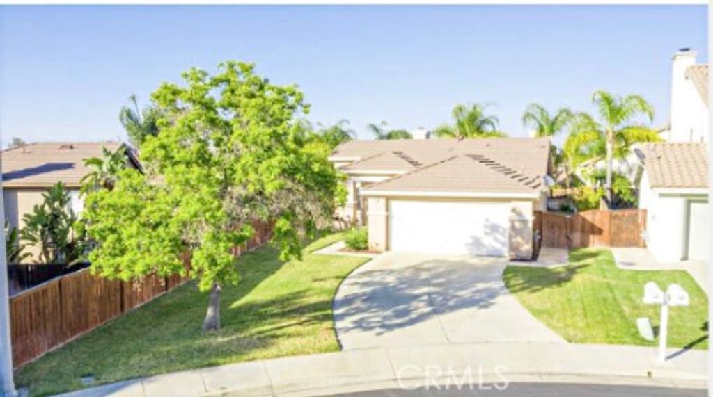 listing image 130722084535566219150