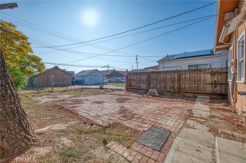 A home in Coalinga