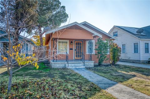 A home in Coalinga