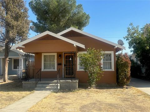 A home in Coalinga