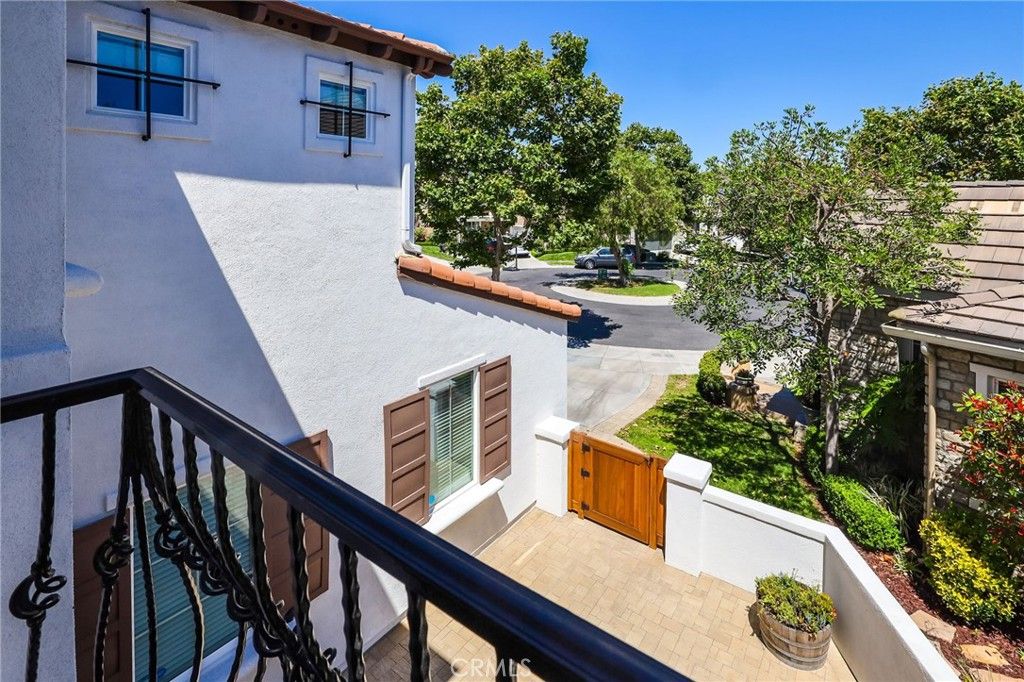 listing image 130720960890667911783