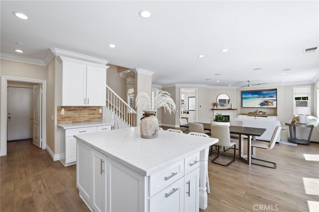 listing image 130724039438060482312