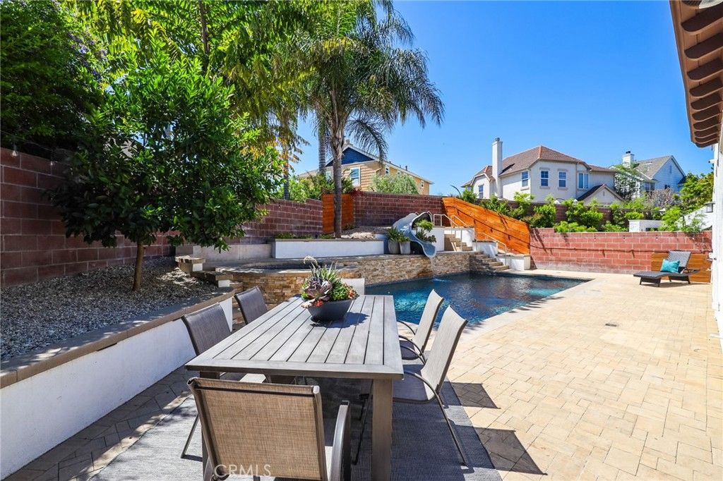 listing image 130726019383658372498