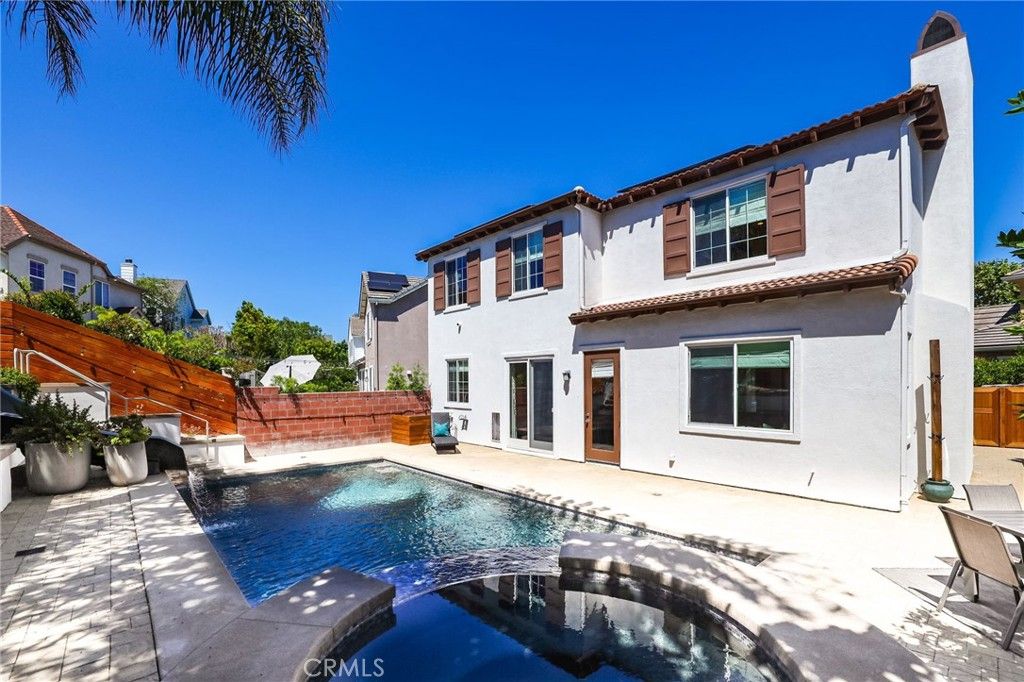 listing image 130724810612091568943