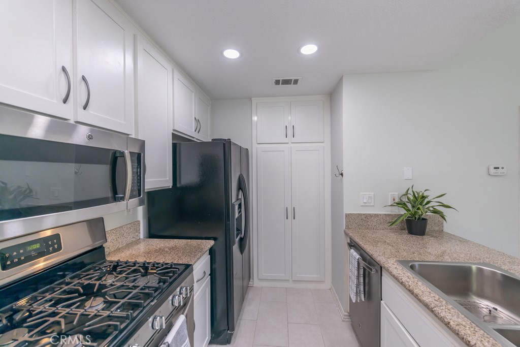 Photo 14 of 51 of 28099 Caldaro condo