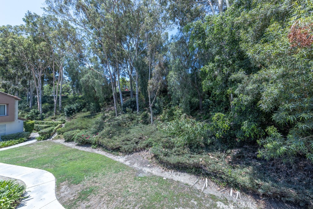 Photo 5 of 51 of 28099 Caldaro condo