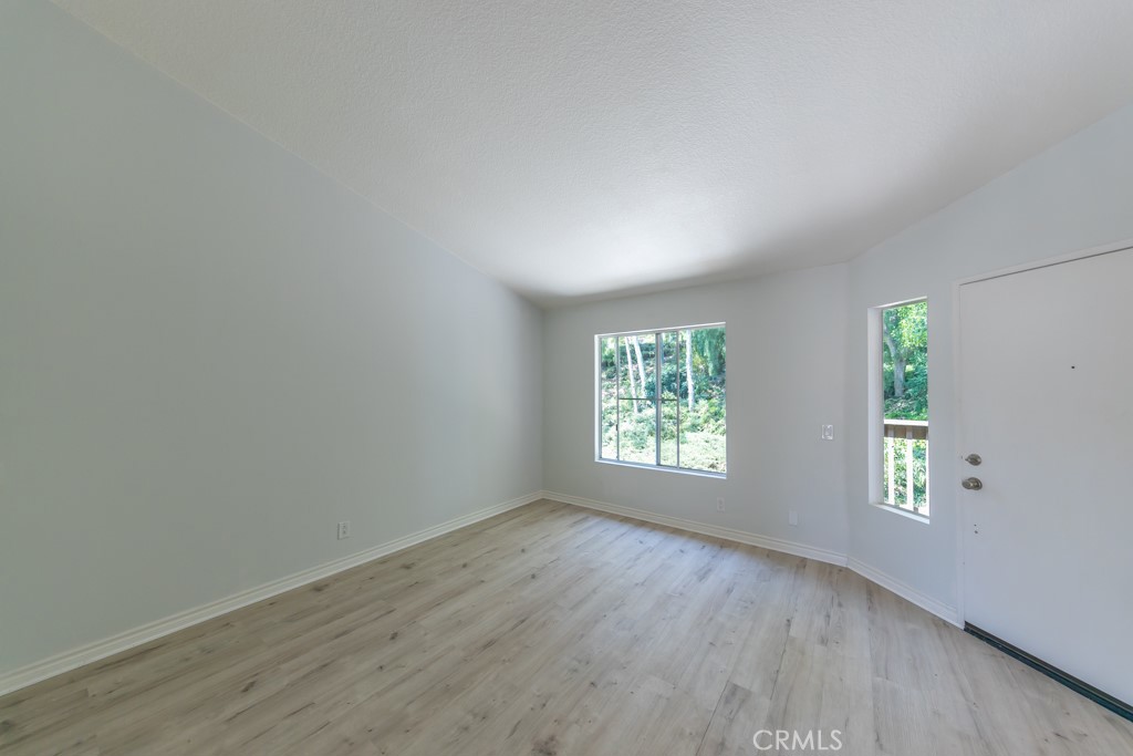 Photo 8 of 51 of 28099 Caldaro condo