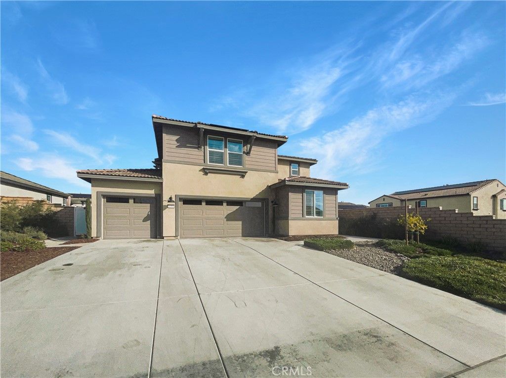 listing image 0