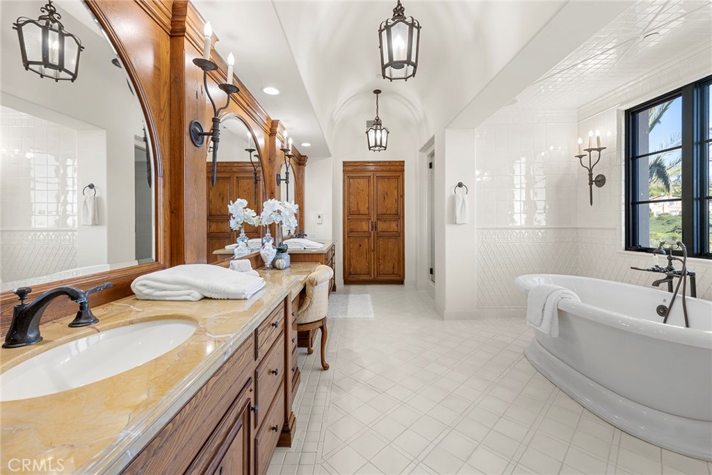 Pelican Hill (NCPH) - Residential