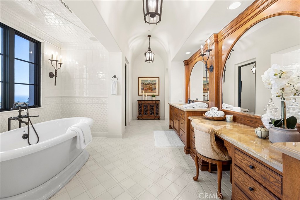 Pelican Hill (NCPH) - Residential