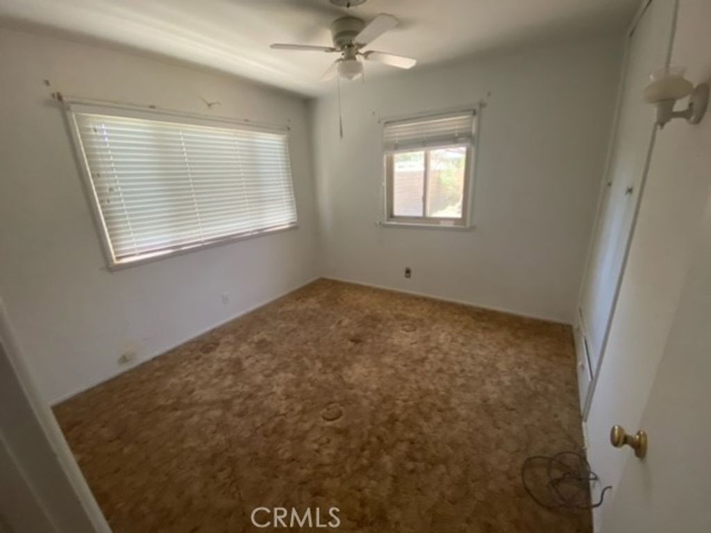 listing image 130724755515396342643