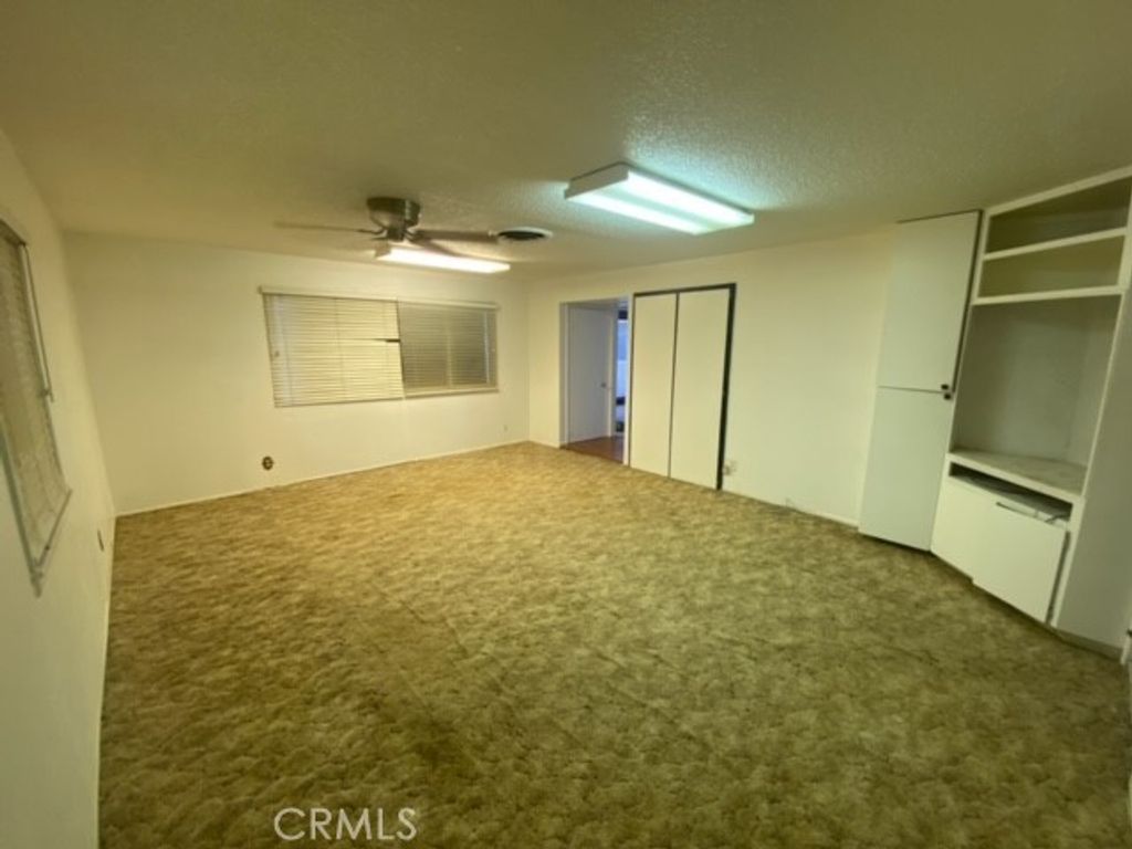 listing image 130729359570311308063