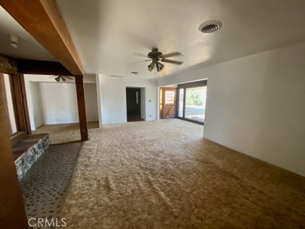 listing image 130727328293003771680