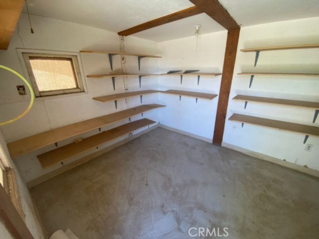 listing image 130727623812511346235