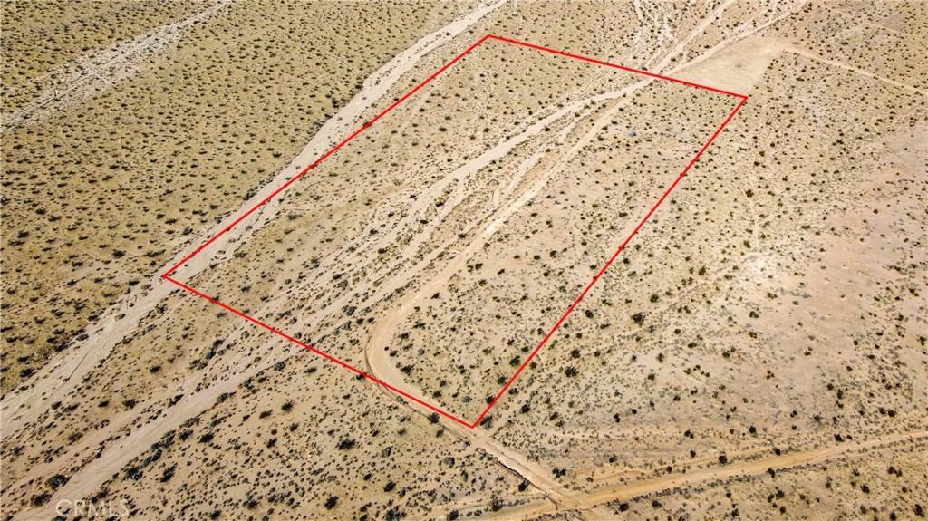 Rural 5 acre parcel of land located in Barstow, CA. With BNSF recently announcing its major expansion, this optimizes your probability of equity growth. Whether you want to enjoy this parcel for recreational use, camping, build your dream home, or would like to add some land to your portfolio, this is the perfect lot! Very close to the famous Calico Ghost Town and not far from the middle of town for all the amenities Barstow has to offer. Seller is motivated and has priced accordingly! Map coordinates are (34.9934690, -116.9877062)
