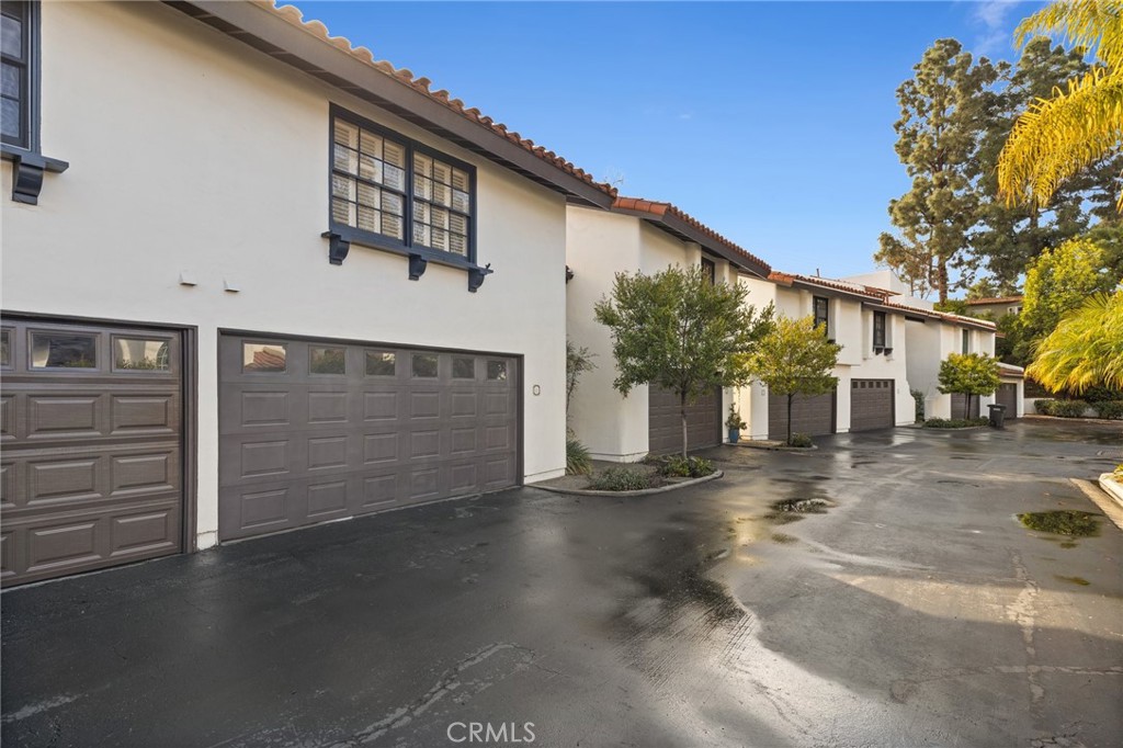 34101 Via California 6