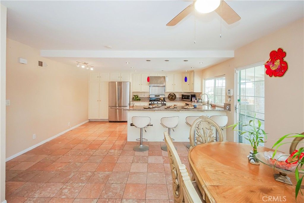 listing image 130721367830732874544