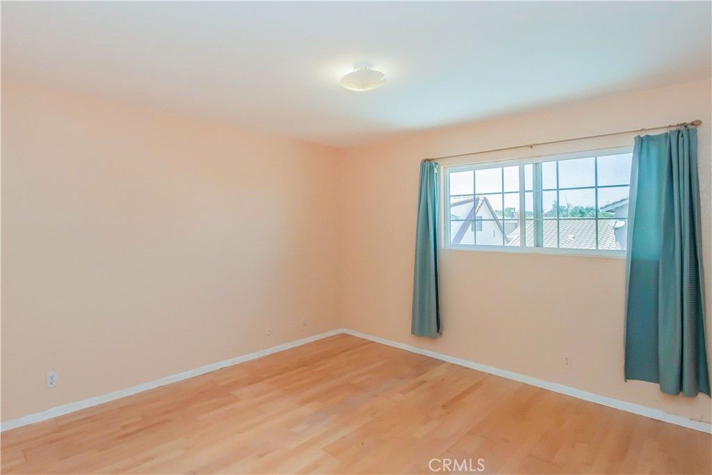 listing image 130720044484454768875