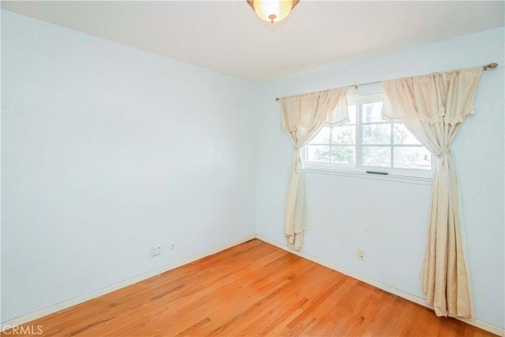 listing image 130720984975006015521