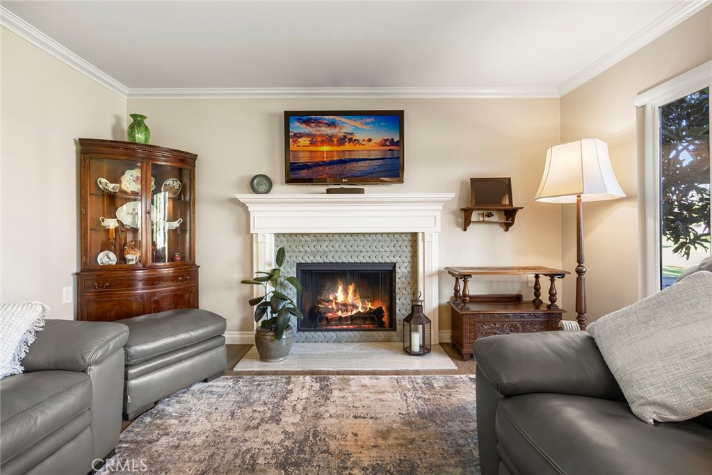 5487 Paseo Del Lago W A