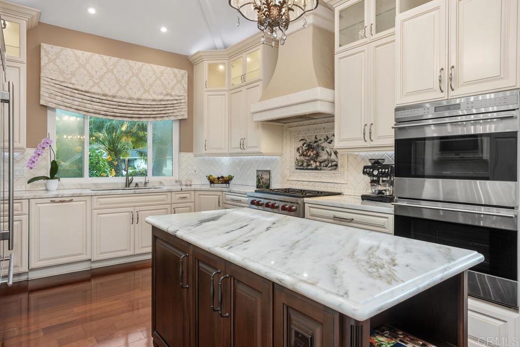 1176 La Sombra Drive